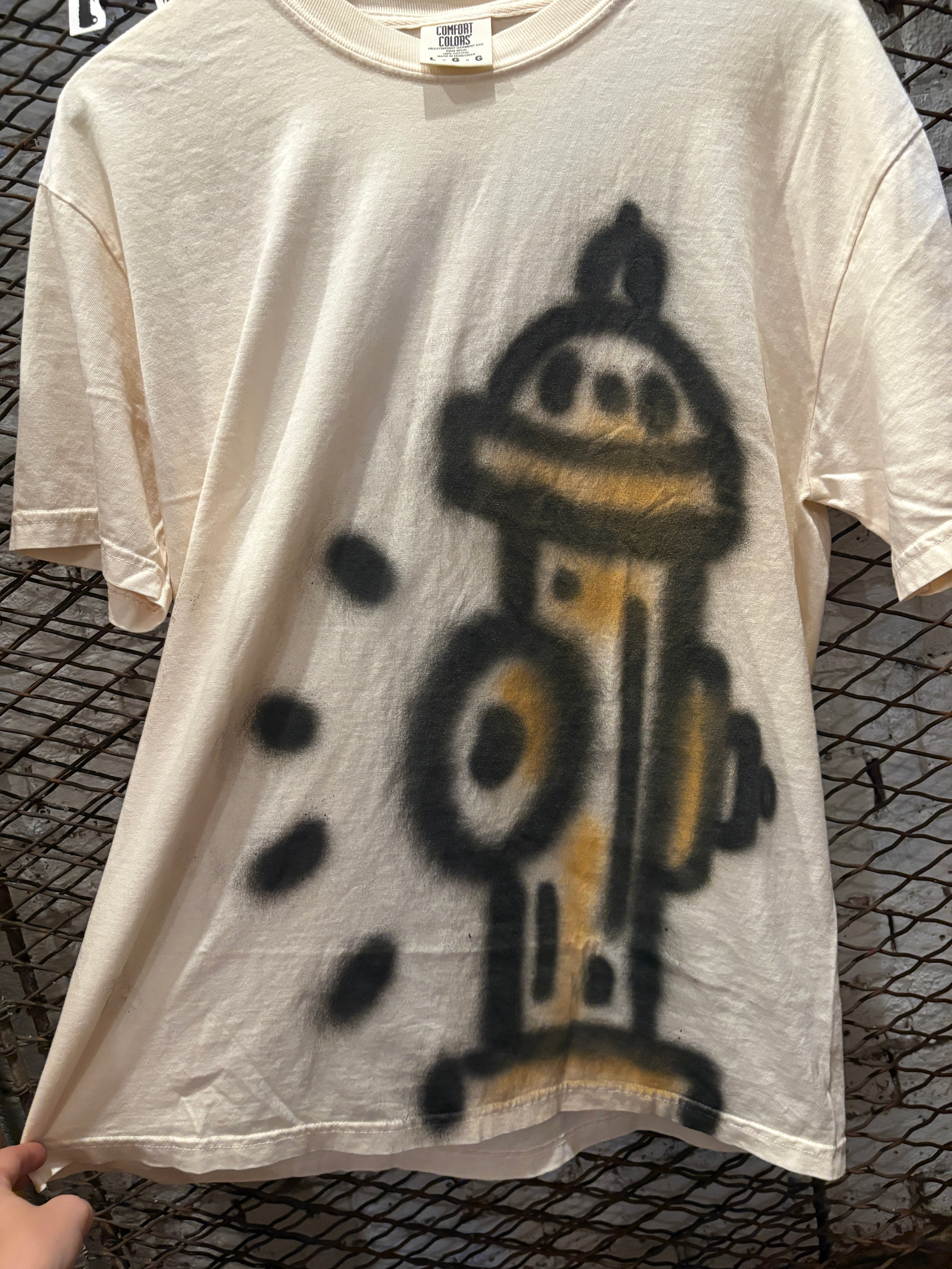 Cream Spray Paint Fire Hydrant T-Shirt (Size L)